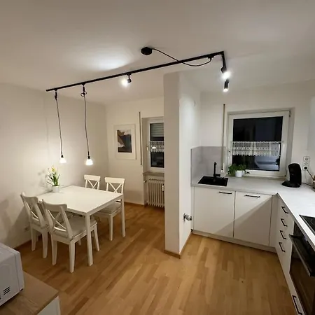 Zentrales Mit Dachterrasse Apartment